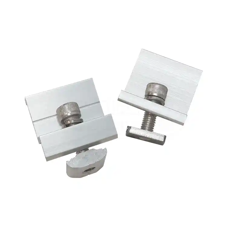 Крайни скоби